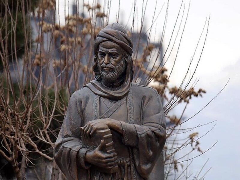 نظامی و مولوی؛ حکیمان و عارفان پارسی هستند