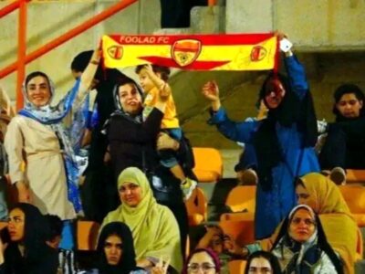 حضور تاریخی بانوان خوزستانی در ورزشگاه فولاد؛ تحقق عدالت اجتماعی با پیگیری استاندار